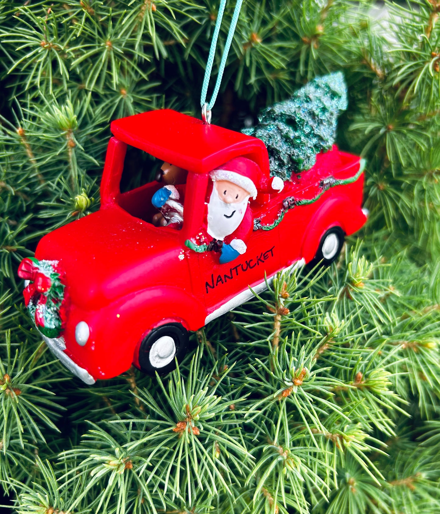 RED TRUCK WITH HOLIDAY TREE ORNAMENT