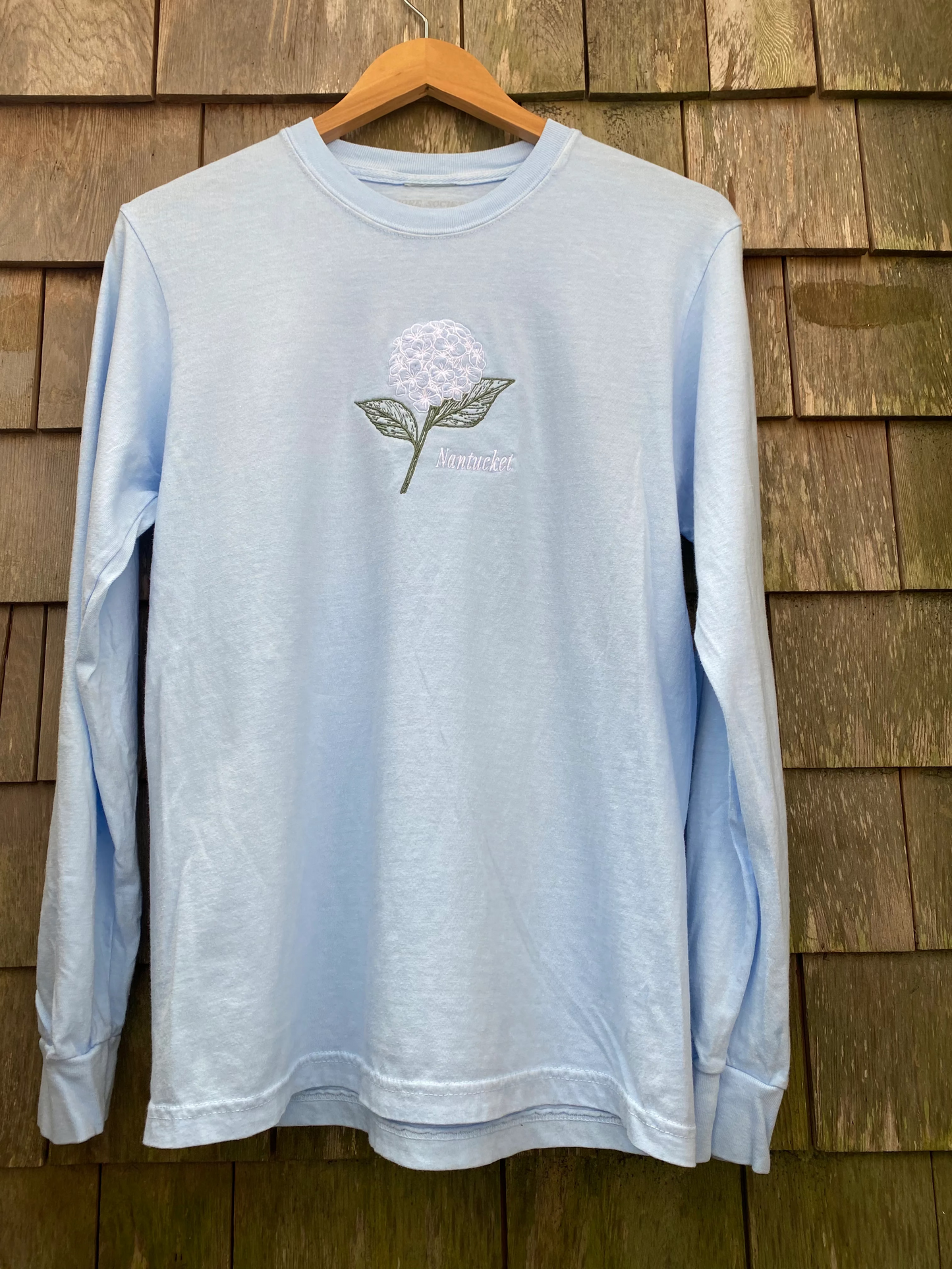 EMB HYDRANGEA LONG SLEEVE TEE