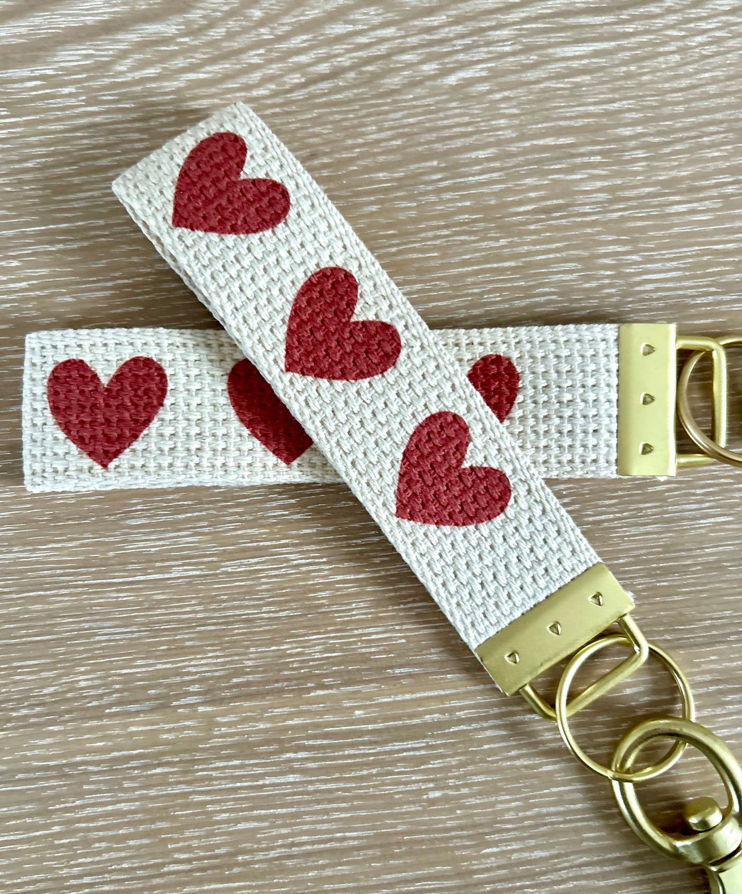 3 HEART KEYCHAIN
