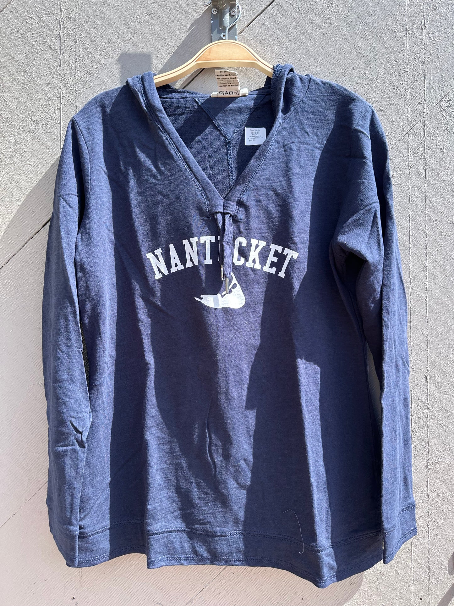 TIE FRONT HOODIE NANTUCKET ARCH