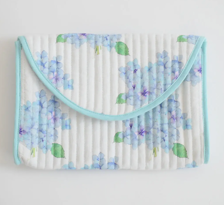 Quilted Hydrangea Clutch