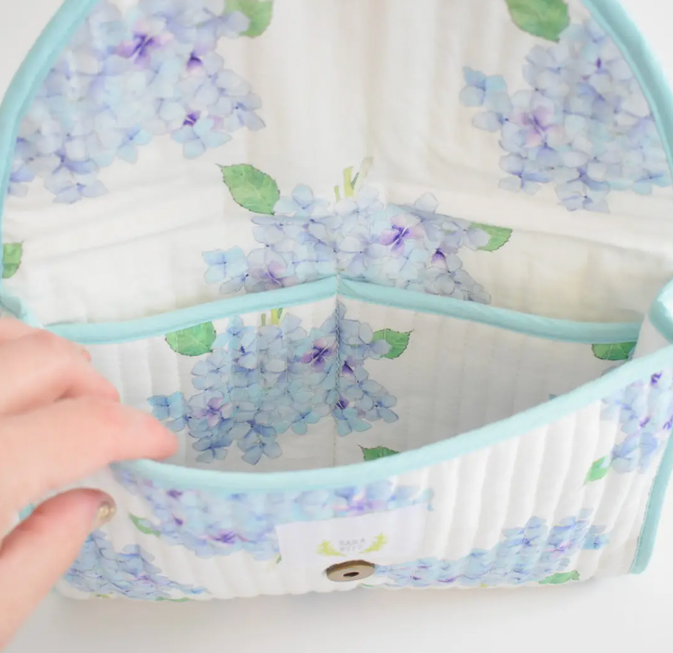 Quilted Hydrangea Clutch