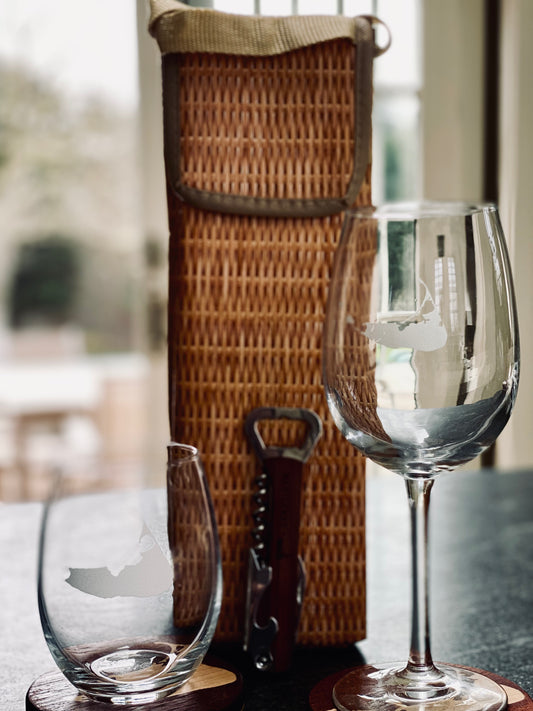 12 OZ WINE GLASS W/MAP OF NANT