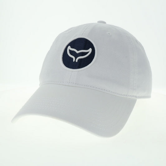 WHITE HAT WITH NAVY WHALE TAIL CIRCLE