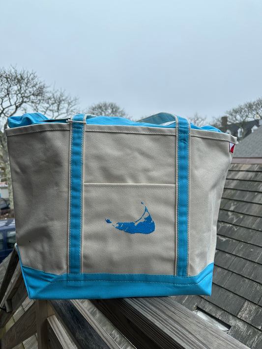 LARGE TOTE WITH MAP OF NANTUCKET AND ZIPPER LIGHT BLUE