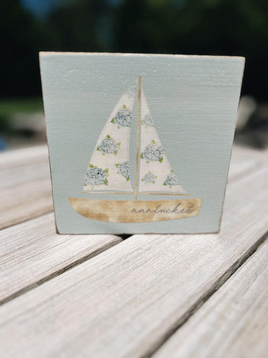 HYDRANGEA SAILBOAT DECOR WOODEN BLOCK