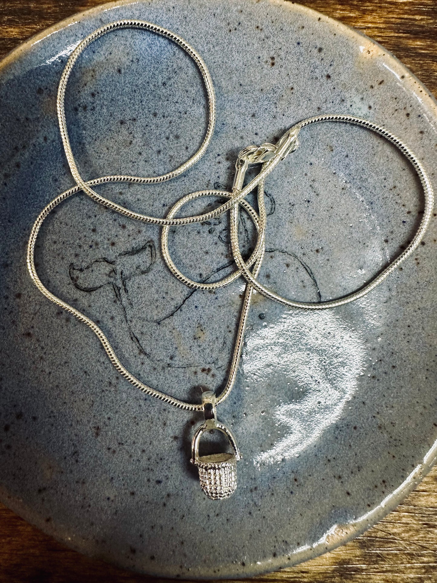 SILVER PLATED BASKET NECKLACE