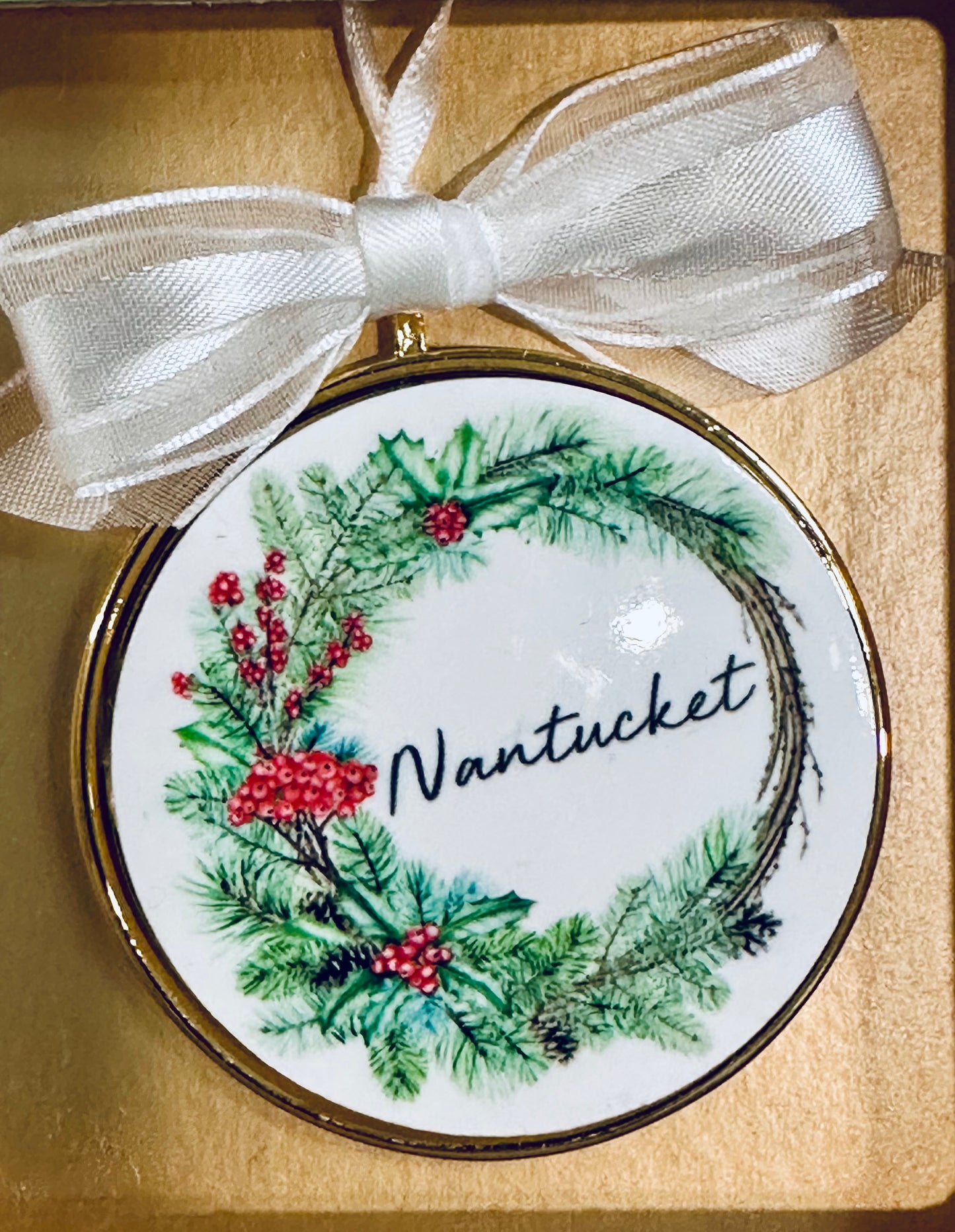 HOLIDAY WREATH ORNAMENT