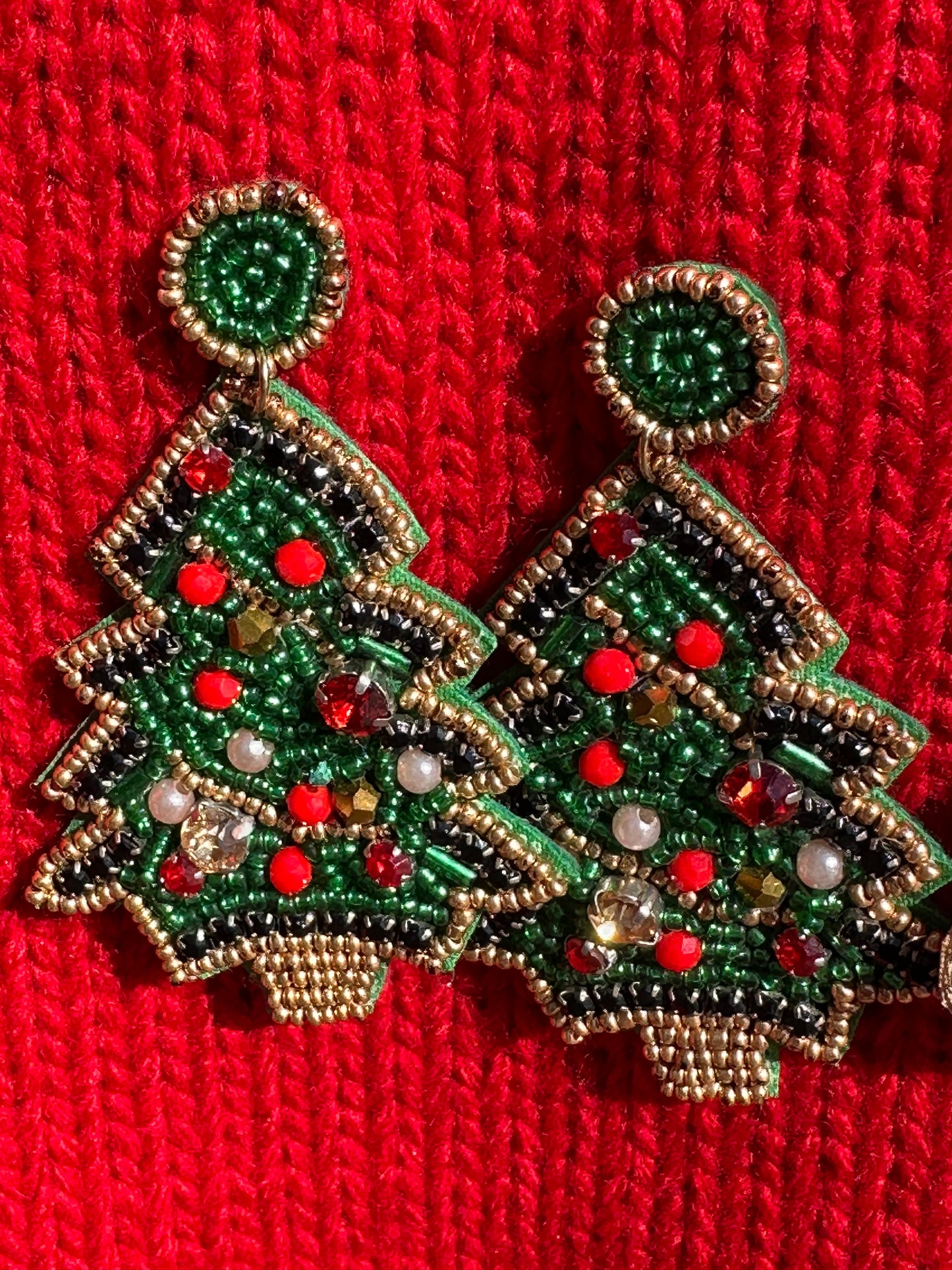 CHRISTMAS TREE GREEN EARRINGS