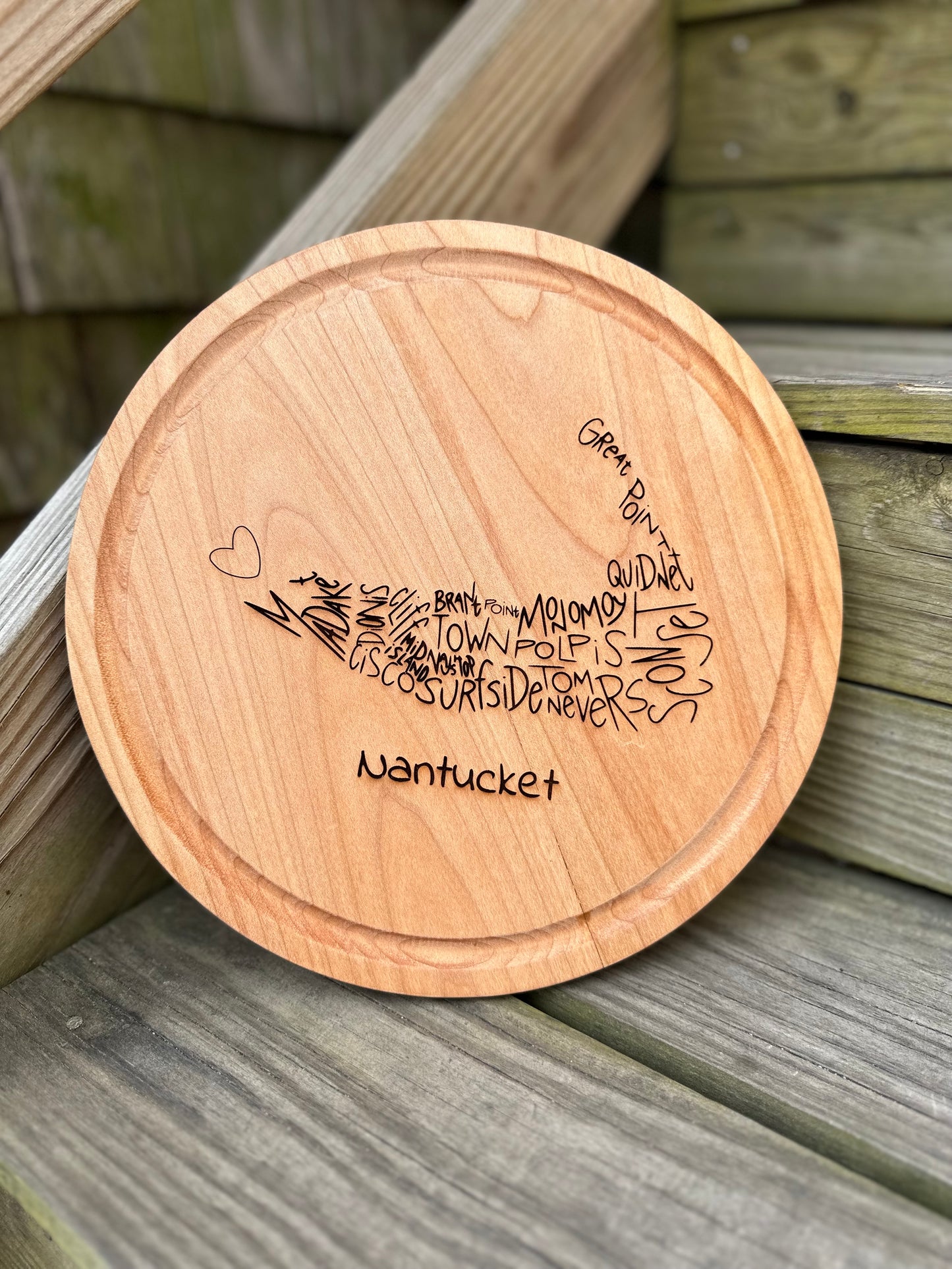ROUND MAPLE CHEESEBOARD MAP