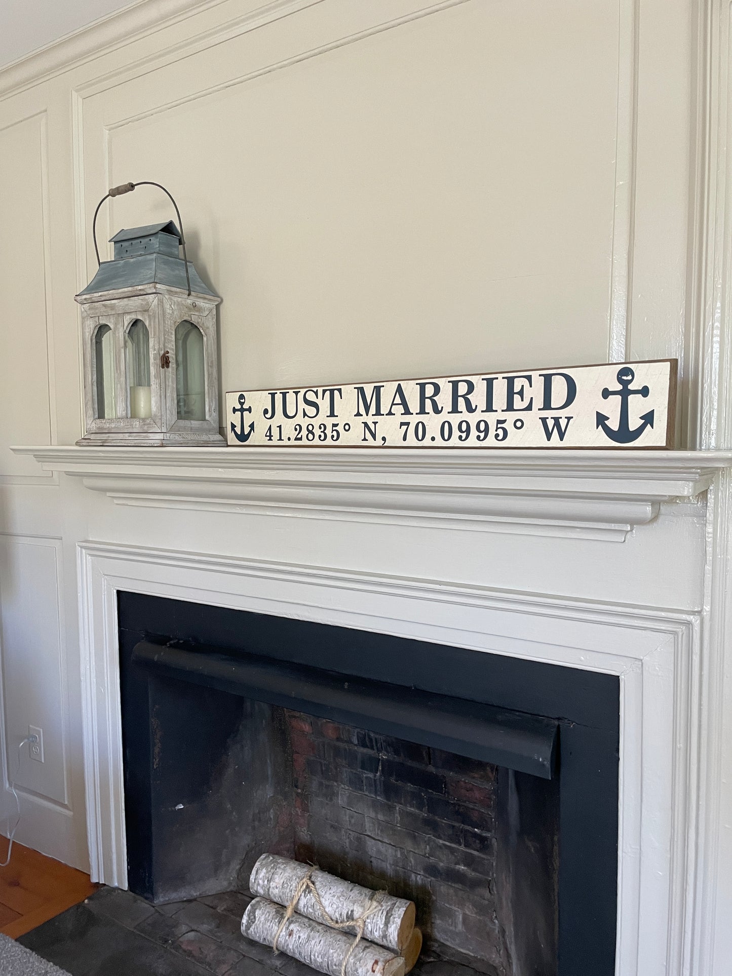 JUST MARRIED BARN WOOD SIGN